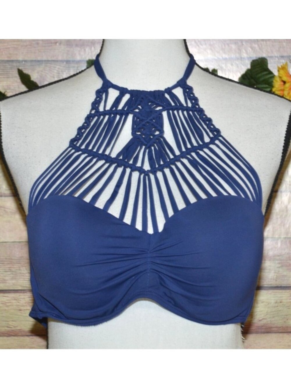 Ambrielle Ladies Blue Bikini Top 32D Macramé Style Halter Built in Bra Size S